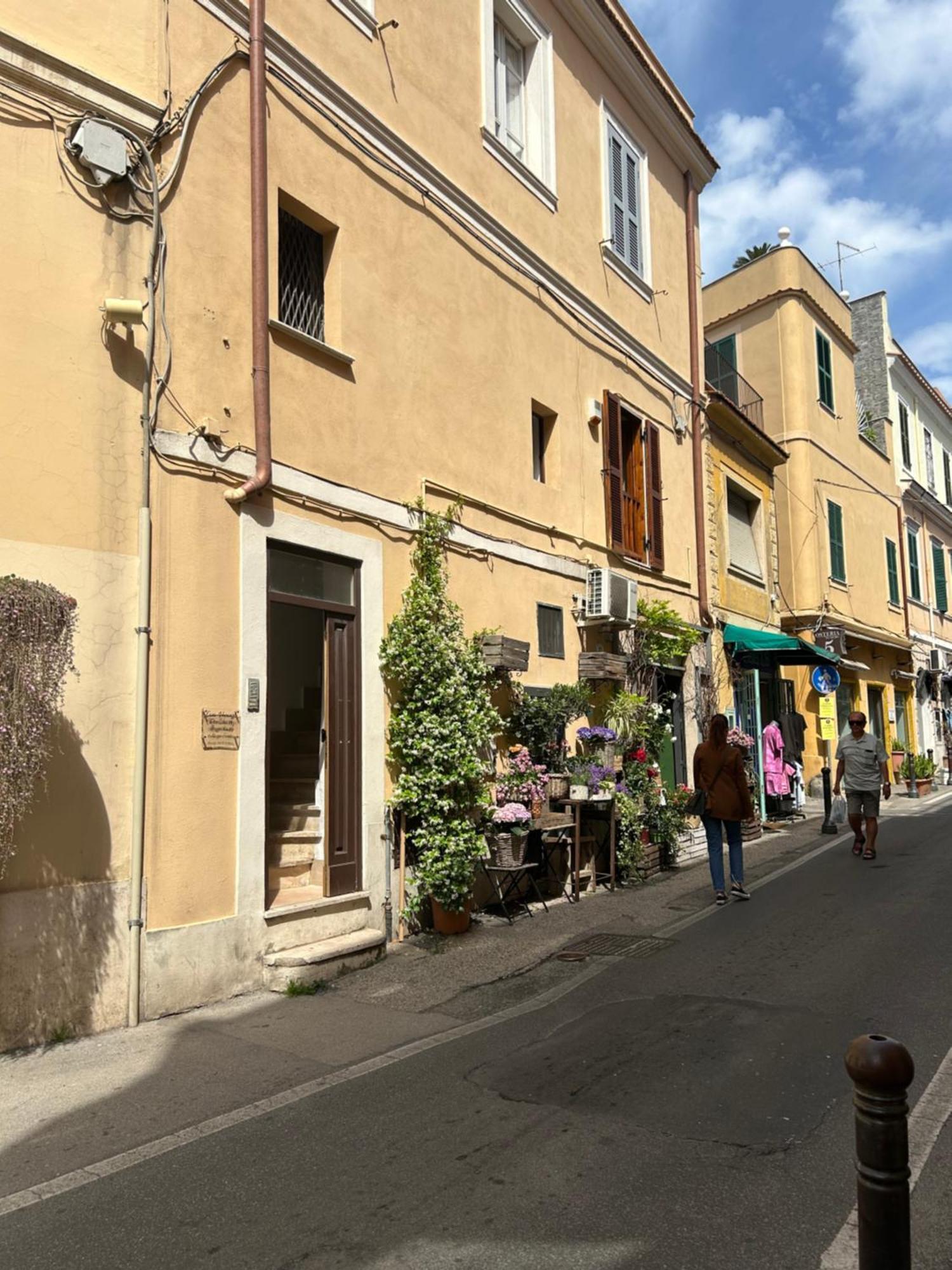 Casa Vacanze Romana 19 Giubileo 2025 Nettuno Exteriör bild